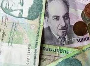 Граждане РА потеряют месячную зарплату